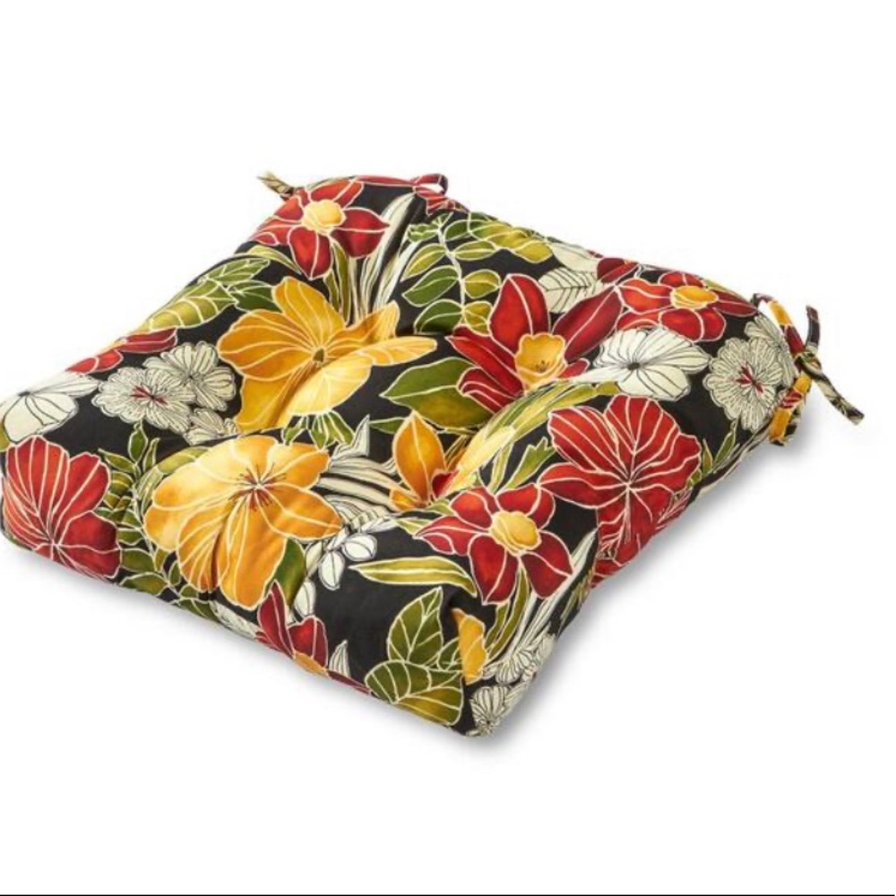 C3- Greendale Home Fashions Aloha Flora Black Tufted Outdoor Seat Cushion 20…